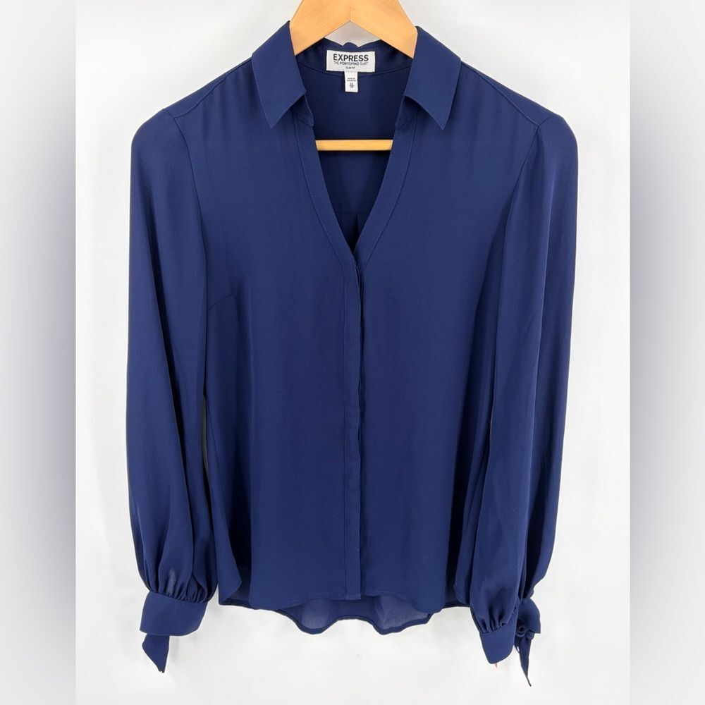 Express women’s the portofino navy slim fit long sleeve tie cuff blouse size XS